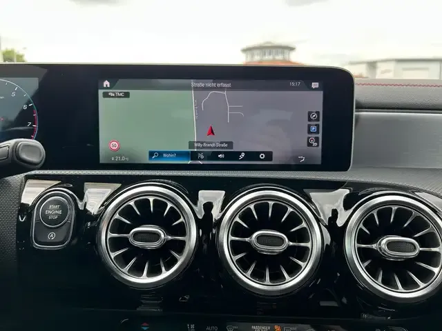 Mercedes-Benz CLA 220