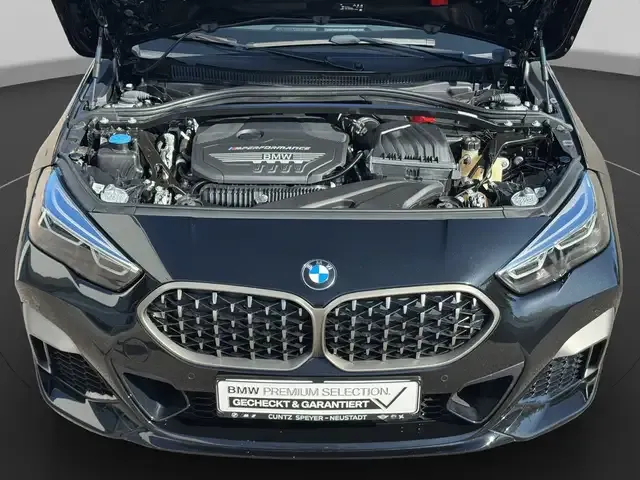 BMW 235