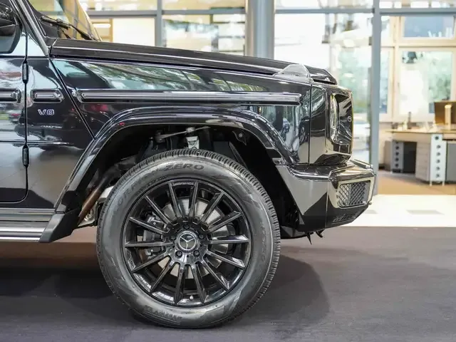 Mercedes-Benz G 500