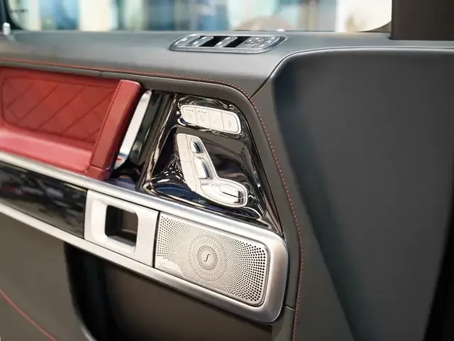 Mercedes-Benz G 500