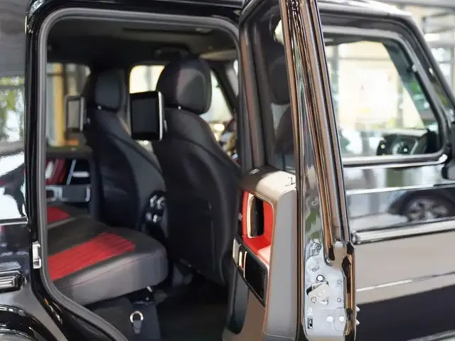 Mercedes-Benz G 500