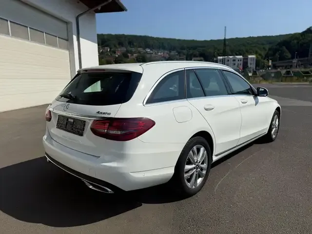 Mercedes-Benz C 200
