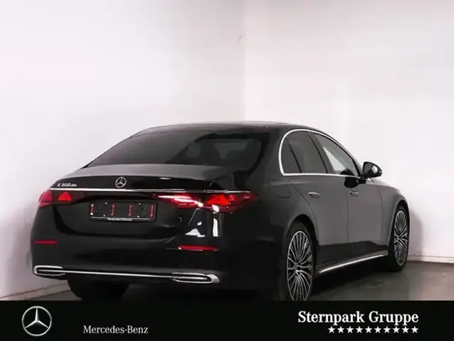 Mercedes-Benz E 300