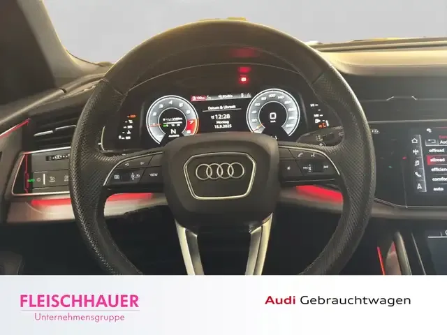 Audi SQ8