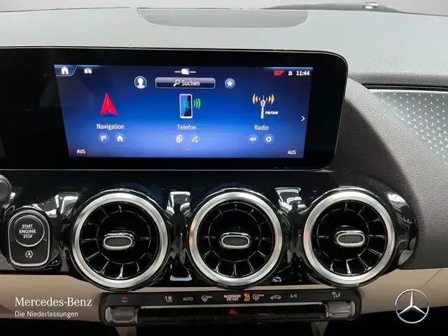 Mercedes-Benz GLA 180