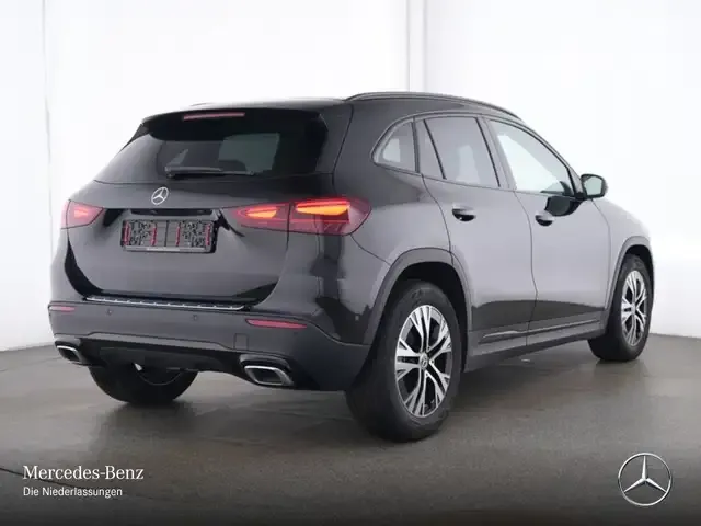 Mercedes-Benz GLA 180