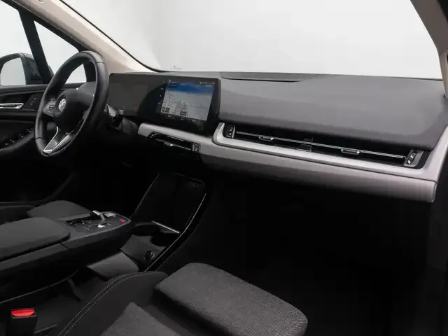 BMW 216
