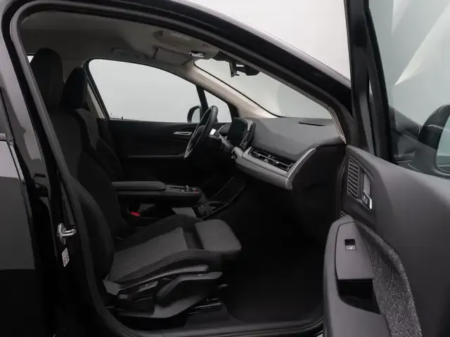 BMW 216