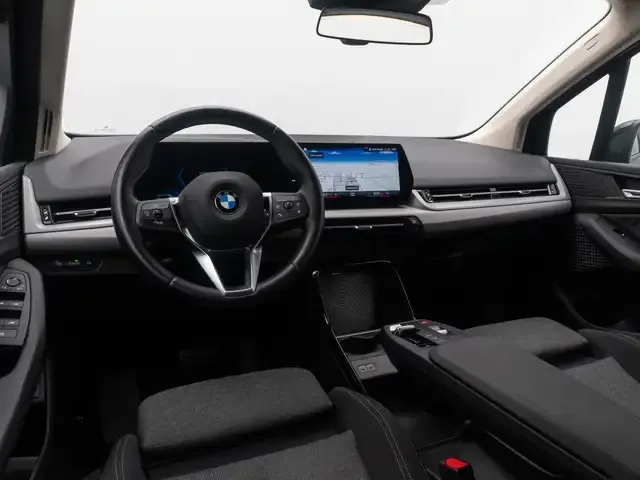 BMW 216