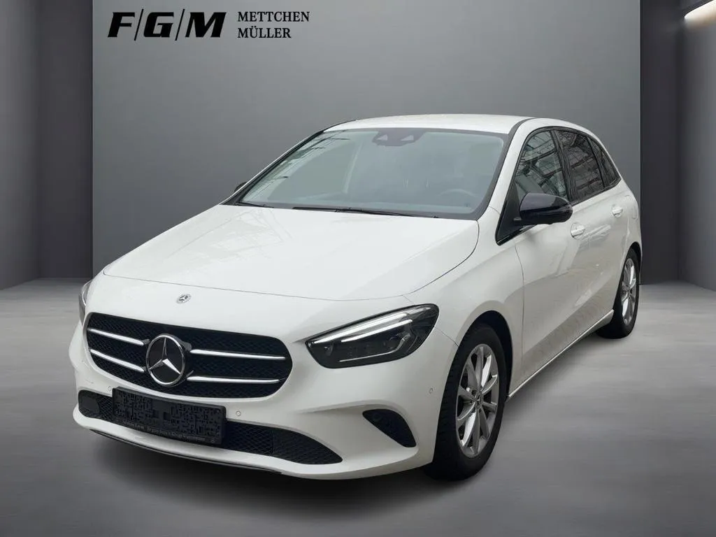 Mercedes-Benz B 220