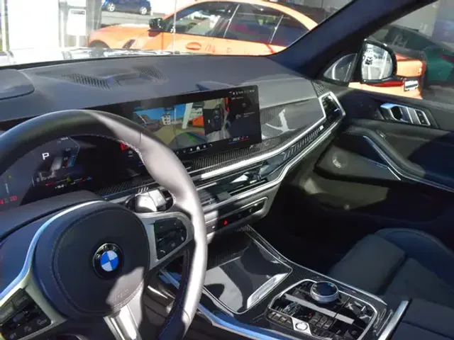 BMW X7 M