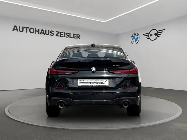 BMW 220