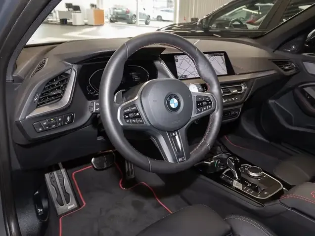 BMW 128