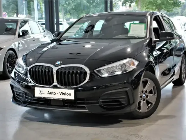 BMW 118