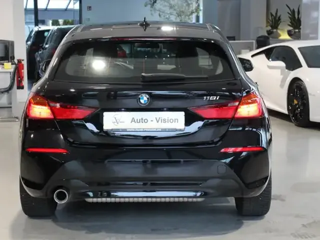 BMW 118