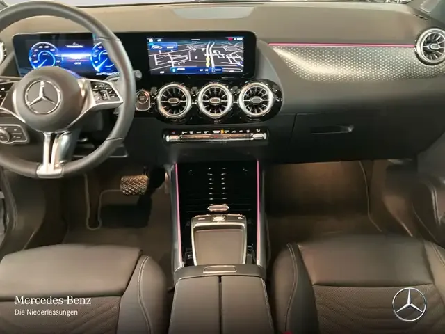 Mercedes-Benz EQA 300