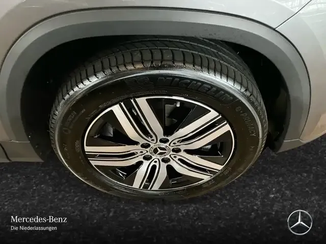 Mercedes-Benz EQA 300