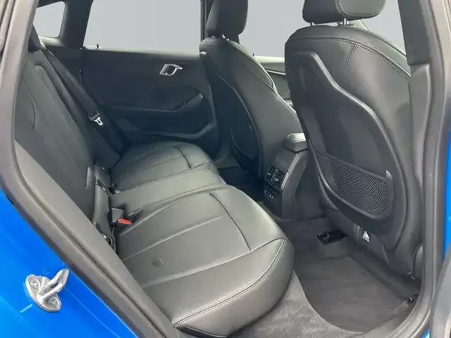 BMW 235