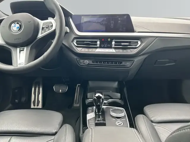 BMW 235