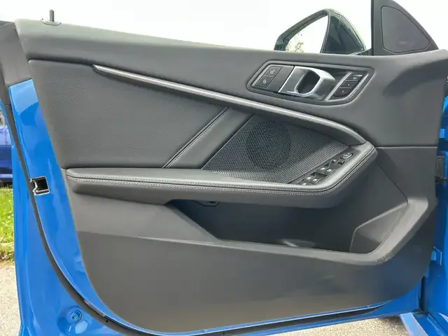 BMW 235
