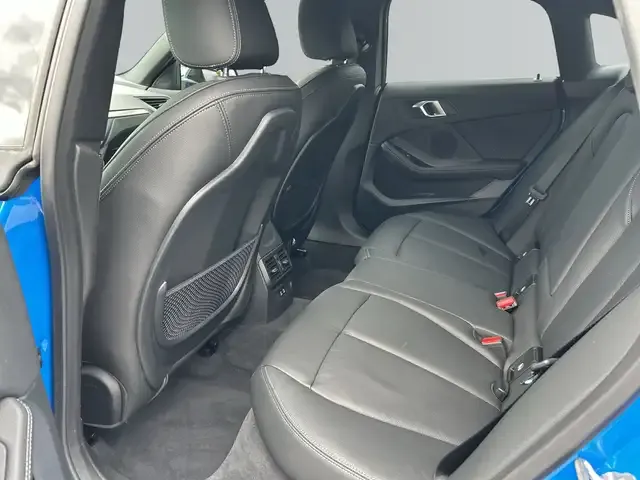 BMW 235