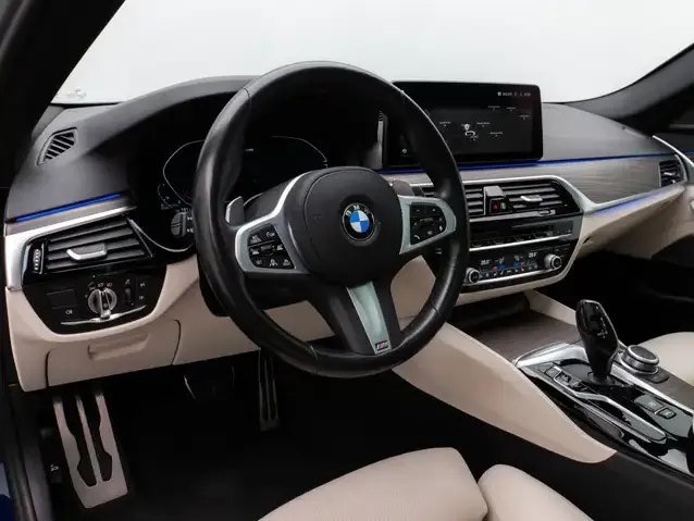 BMW 530