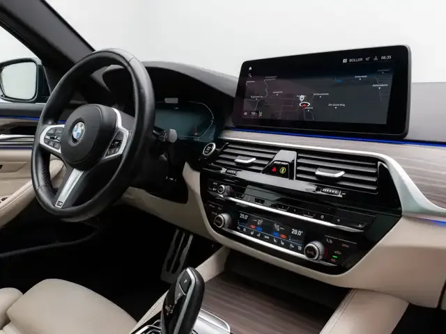 BMW 530