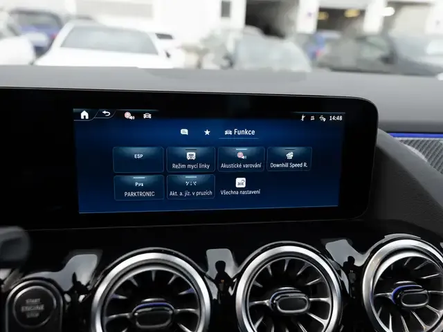 Mercedes-Benz GLA 220