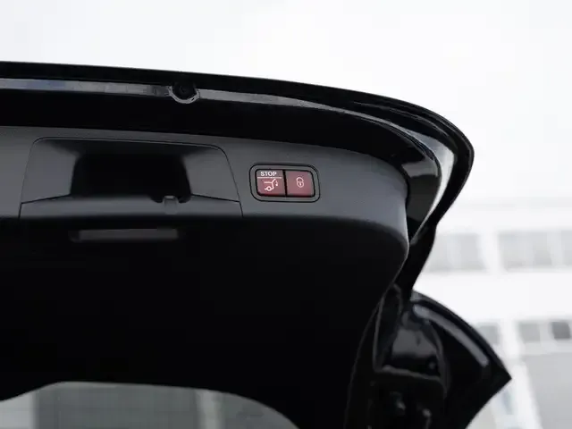 Mercedes-Benz GLA 220