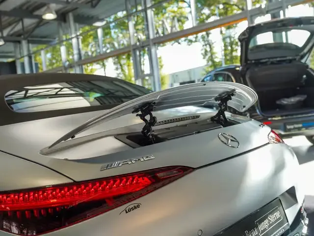 Mercedes-Benz SL 63 AMG