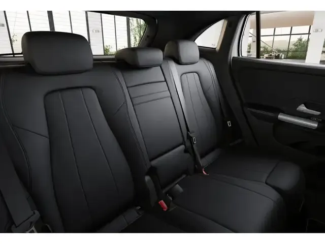 Mercedes-Benz GLA 220