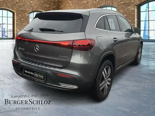 Mercedes-Benz EQA 300