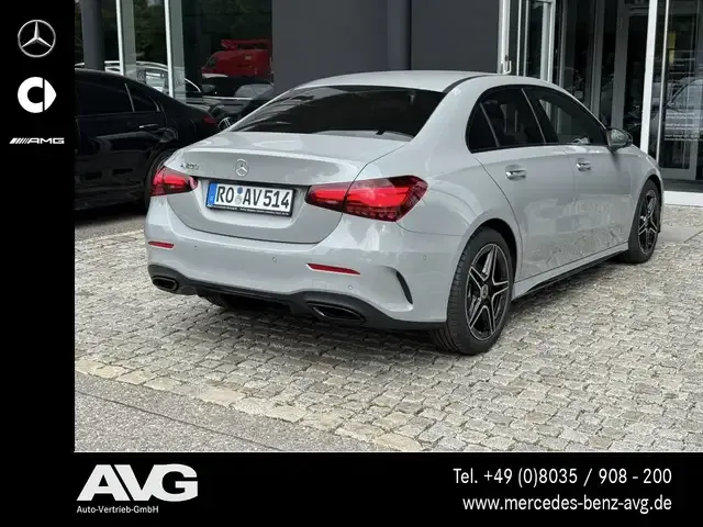 Mercedes-Benz A 200