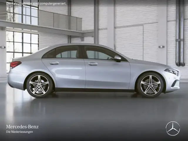 Mercedes-Benz A 220