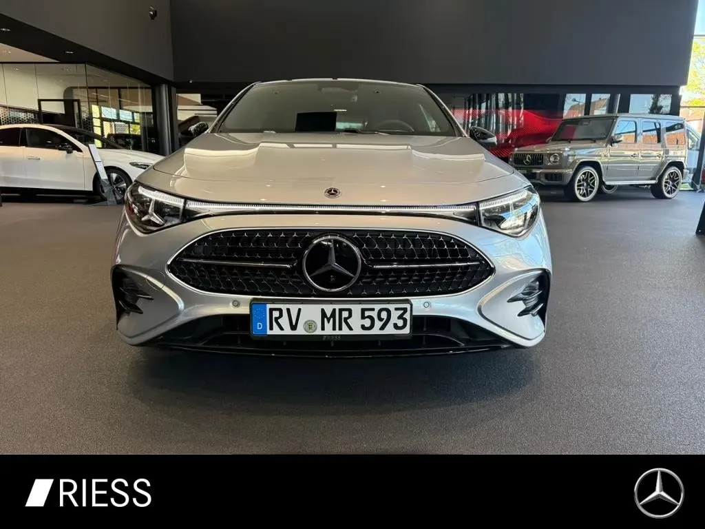 Mercedes-Benz CLA 200