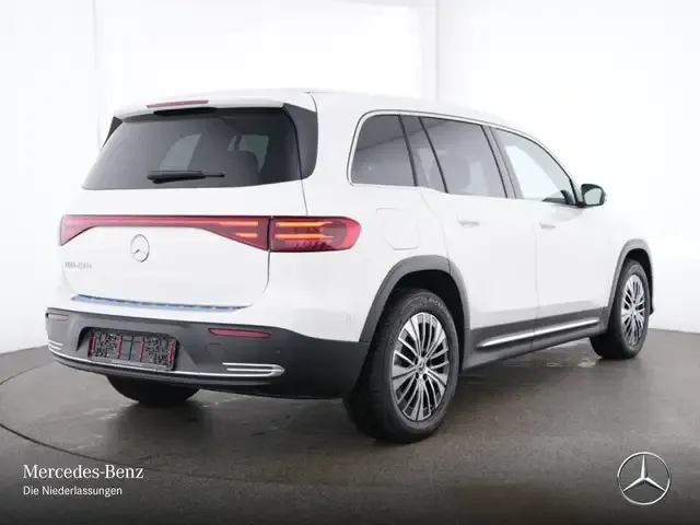 Mercedes-Benz EQB 250