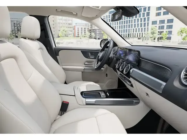 Mercedes-Benz EQB 300