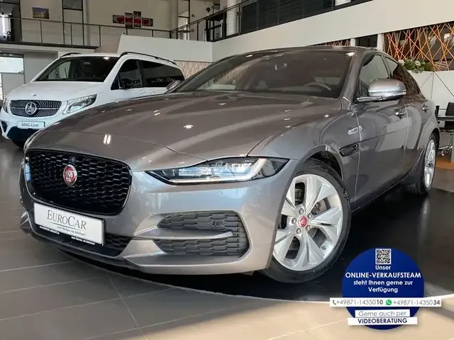Jaguar XE