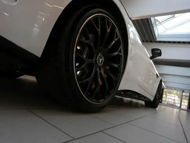 Mercedes-Benz SL 55 AMG