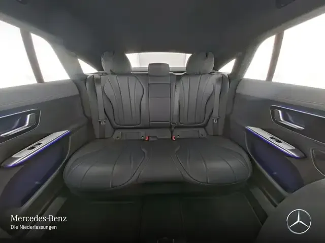 Mercedes-Benz EQE 300