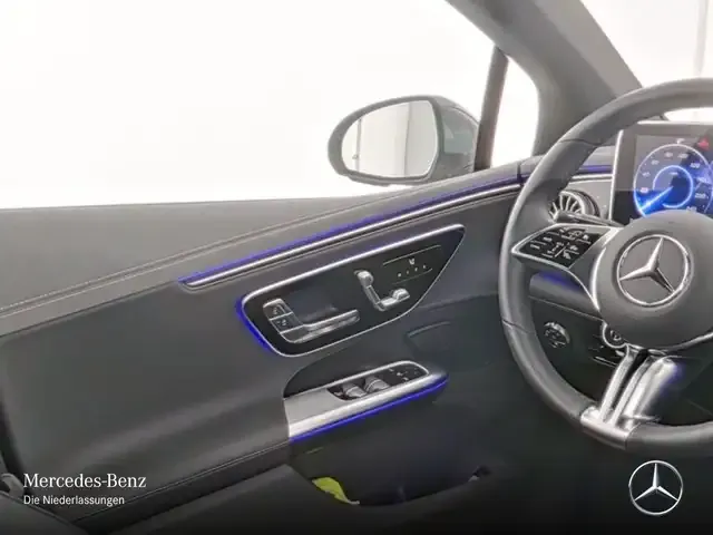 Mercedes-Benz EQE 300
