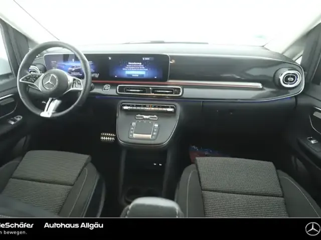 Mercedes-Benz V 220