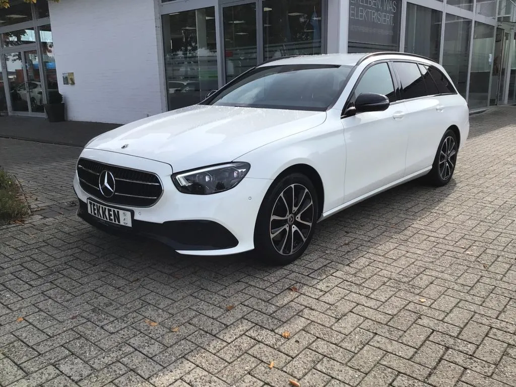 Mercedes-Benz E 220