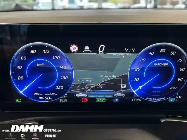 Mercedes-Benz EQB 300