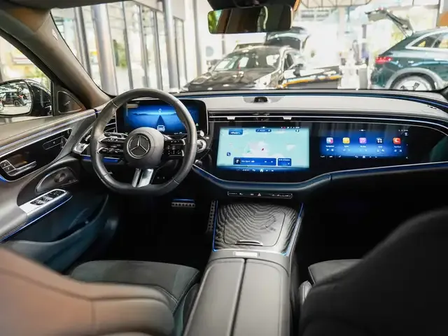 Mercedes-Benz E 220
