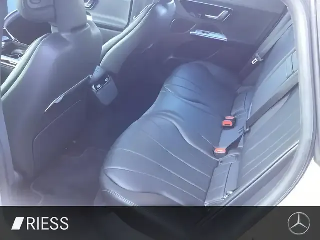 Mercedes-Benz EQE 300