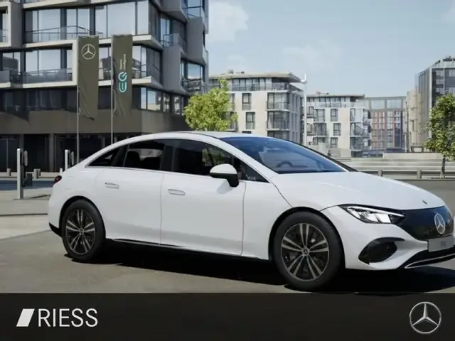 Mercedes-Benz EQE 300