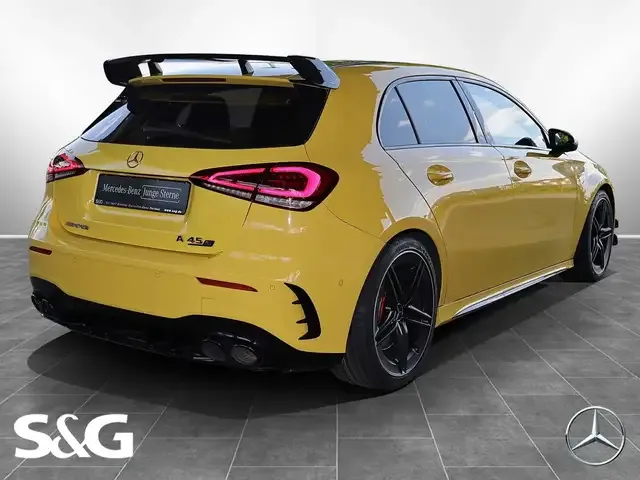 Mercedes-Benz A 45 AMG