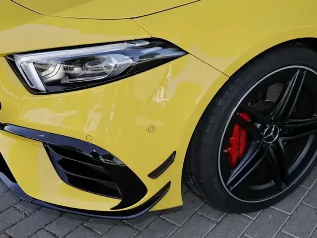 Mercedes-Benz A 45 AMG