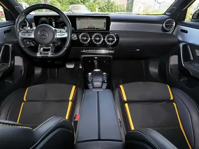 Mercedes-Benz A 45 AMG